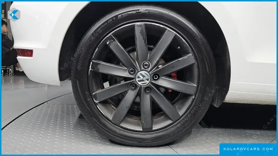 VOLKSWAGEN GOLF 2.0 TDI CABRIOLET