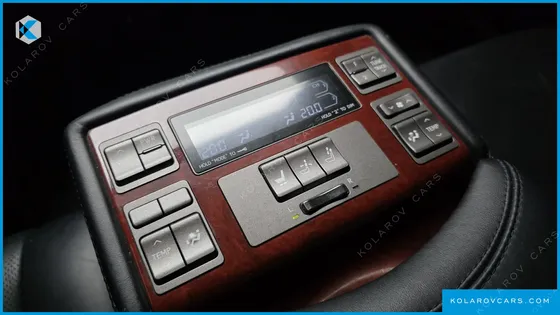 LEXUS LS AWD