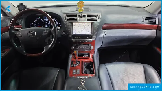 LEXUS LS AWD