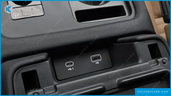 LAND ROVER DISCOVERY P360 DYNAMIC HSE