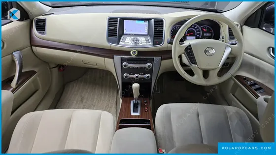 NISSAN TIANA 2.5
