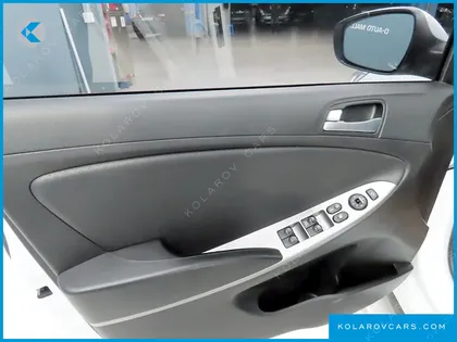 HYUNDAI ACCENT WIT 1.4 VVT MODERN
