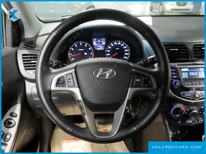 HYUNDAI ACCENT WIT 1.4 VVT MODERN