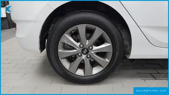 HYUNDAI ACCENT WIT 1.4 VVT MODERN
