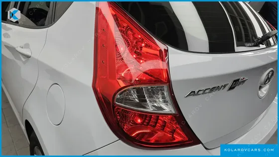HYUNDAI ACCENT WIT 1.4 VVT MODERN