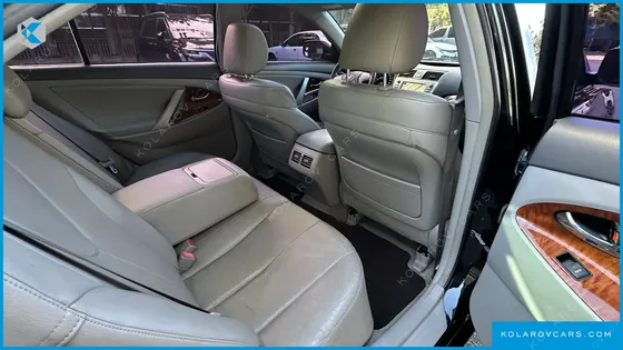 TOYOTA CAMRY XLE