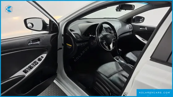 HYUNDAI ACCENT WIT 1.4 VVT MODERN