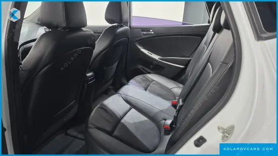 HYUNDAI ACCENT WIT 1.4 VVT MODERN
