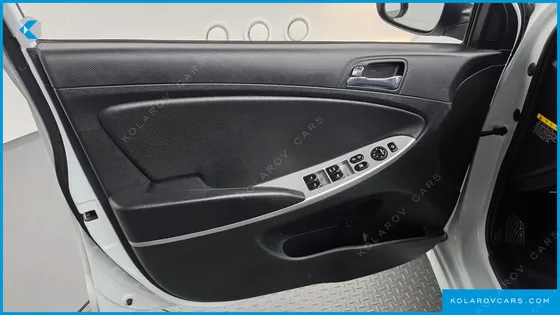 HYUNDAI ACCENT WIT 1.4 VVT MODERN