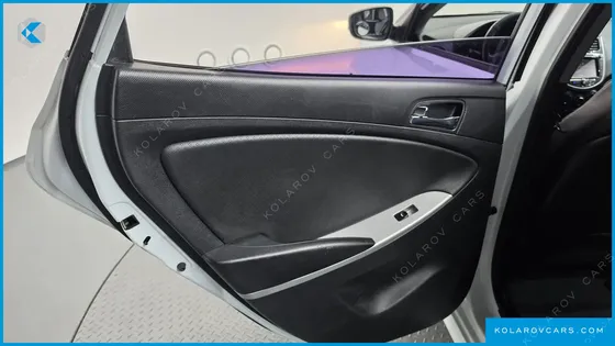 HYUNDAI ACCENT WIT 1.4 VVT MODERN