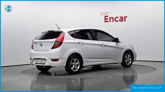HYUNDAI ACCENT WIT 1.4 VVT MODERN
