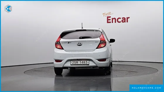 HYUNDAI ACCENT WIT 1.4 VVT MODERN