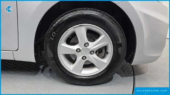 HYUNDAI ACCENT 1.4 VVT MODERN