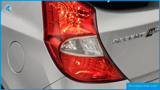 HYUNDAI ACCENT WIT 1.4 VVT MODERN