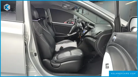 HYUNDAI ACCENT WIT 1.4 VVT MODERN