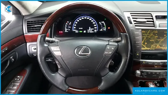 LEXUS LS 5-SEATS OTTOMAN