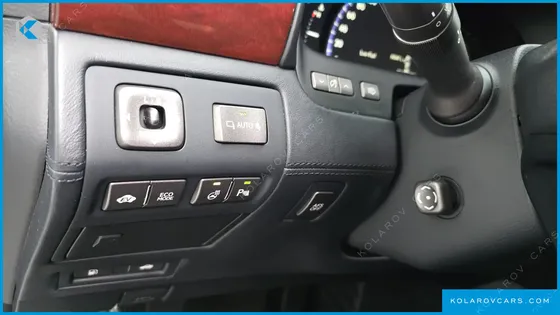 LEXUS LS 5-SEATS OTTOMAN