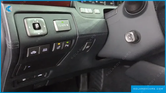 LEXUS LS 5-SEATS OTTOMAN