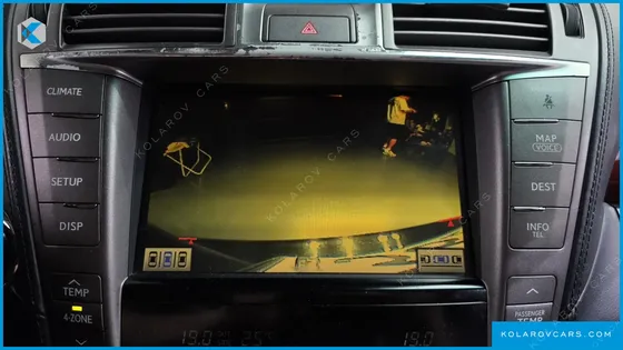 LEXUS LS 5-SEATS OTTOMAN