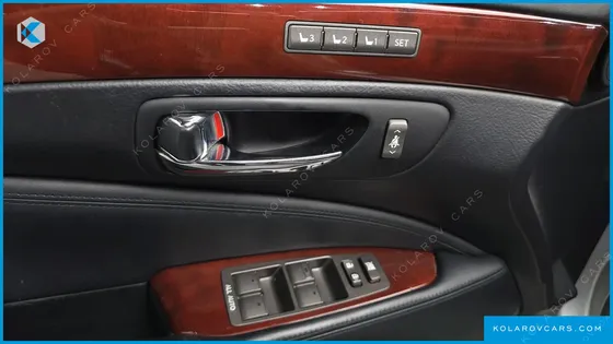 LEXUS LS 5-SEATS OTTOMAN