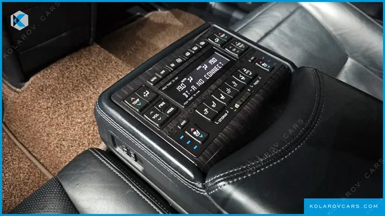 LEXUS LS 5-SEATS OTTOMAN