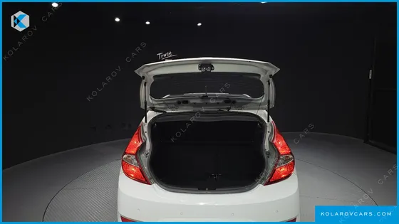 HYUNDAI ACCENT DIESEL WIT 1.6 VGT PREMIER
