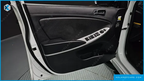 HYUNDAI ACCENT DIESEL WIT 1.6 VGT PREMIER