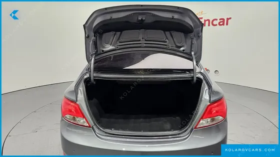 HYUNDAI ACCENT 1.4 VVT SMART
