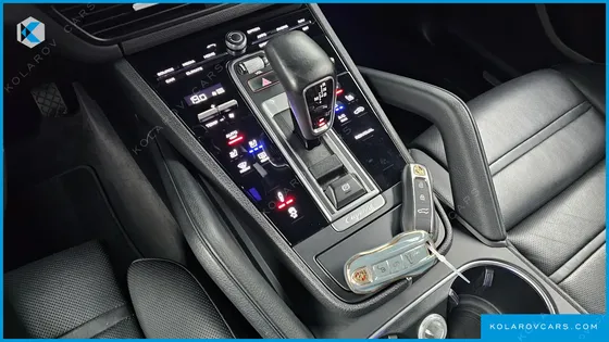 PORSCHE CAYENNE 3.0 E-HYBRID