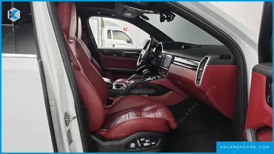 PORSCHE CAYENNE 3.0