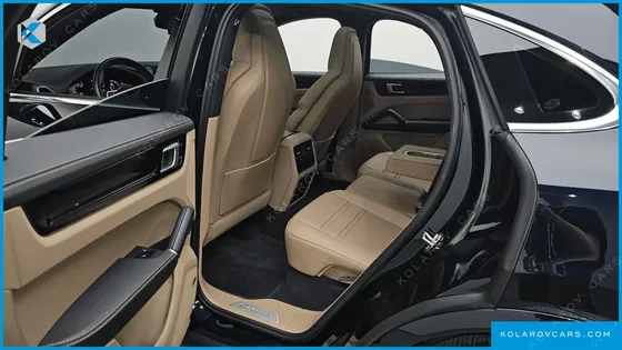 PORSCHE CAYENNE 3.0 COUPE