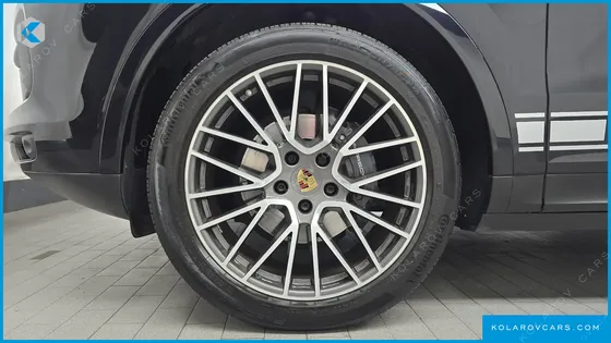 PORSCHE CAYENNE 3.0