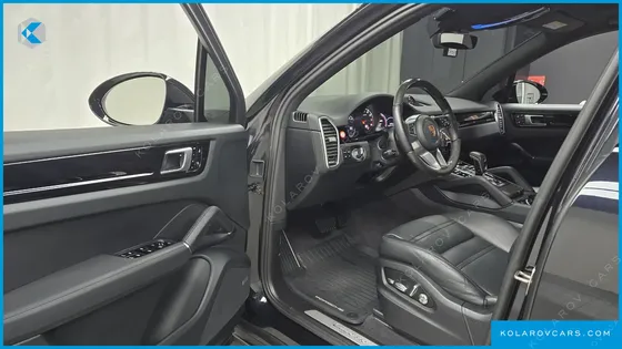 PORSCHE CAYENNE 3.0