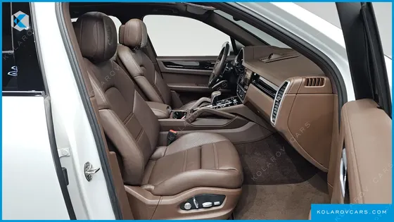 PORSCHE CAYENNE 3.0