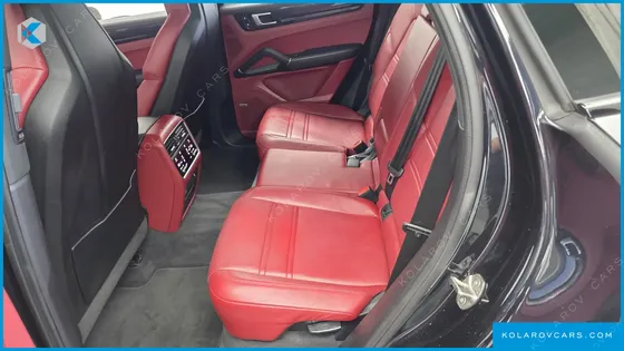PORSCHE CAYENNE 3.0 COUPE