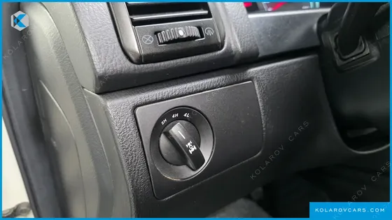 KGM - SSANGYONG REXTON 2.0 4WD ADVENTURE 60TH EDITION