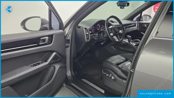 PORSCHE CAYENNE 3.0