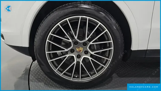PORSCHE CAYENNE 3.0