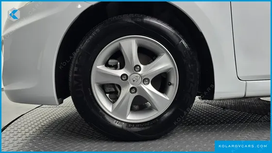 HYUNDAI ACCENT WIT 1.4 VVT PREMIER