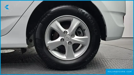 HYUNDAI ACCENT WIT 1.4 VVT PREMIER