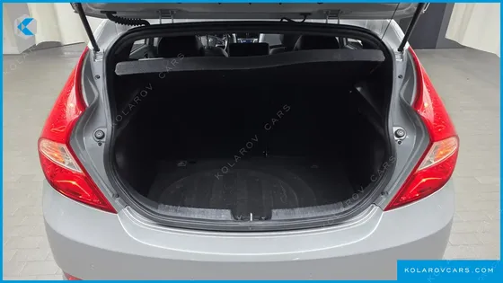 HYUNDAI ACCENT DIESEL WIT 1.6 VGT MODERN
