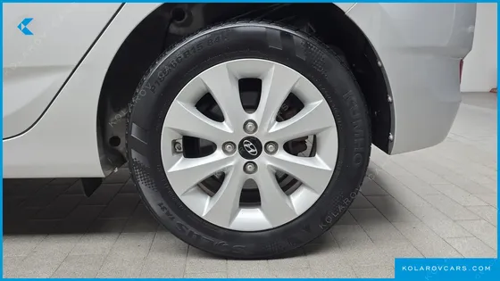 HYUNDAI ACCENT DIESEL WIT 1.6 VGT MODERN