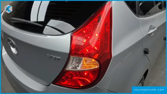 HYUNDAI ACCENT DIESEL WIT 1.6 VGT MODERN