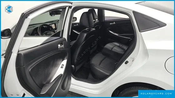 HYUNDAI ACCENT DIESEL 1.6 VGT STYLE