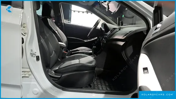 HYUNDAI ACCENT DIESEL 1.6 VGT MODERN