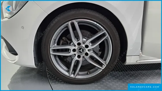 MERCEDES CLA-CLASS CLA220 AMG LINE