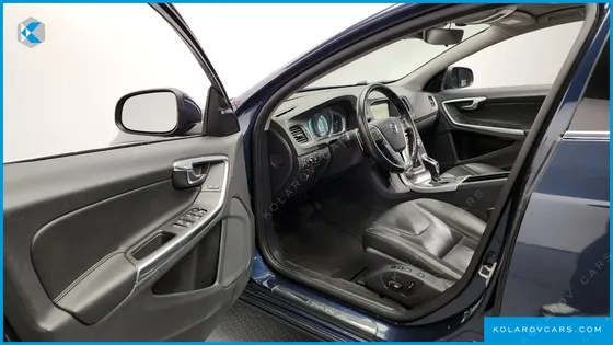 VOLVO V60 D2
