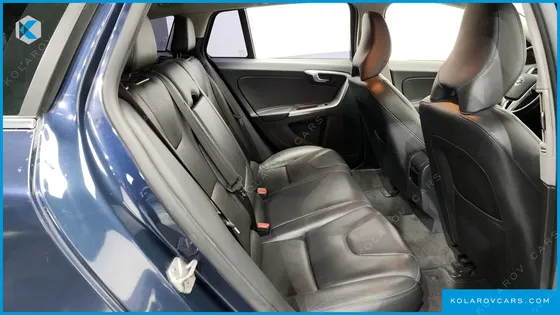 VOLVO V60 D2