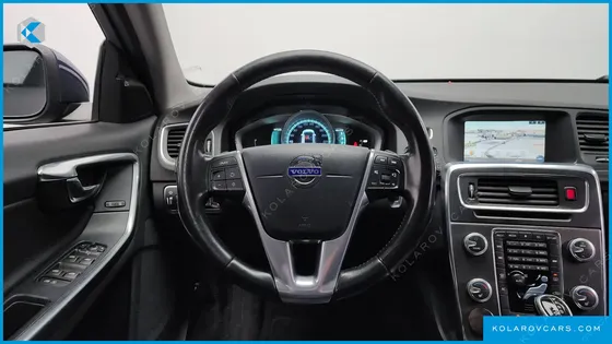 VOLVO V60 D2