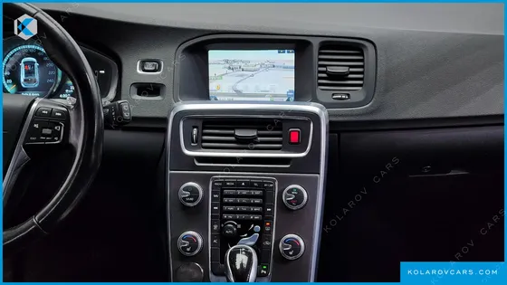 VOLVO V60 D2